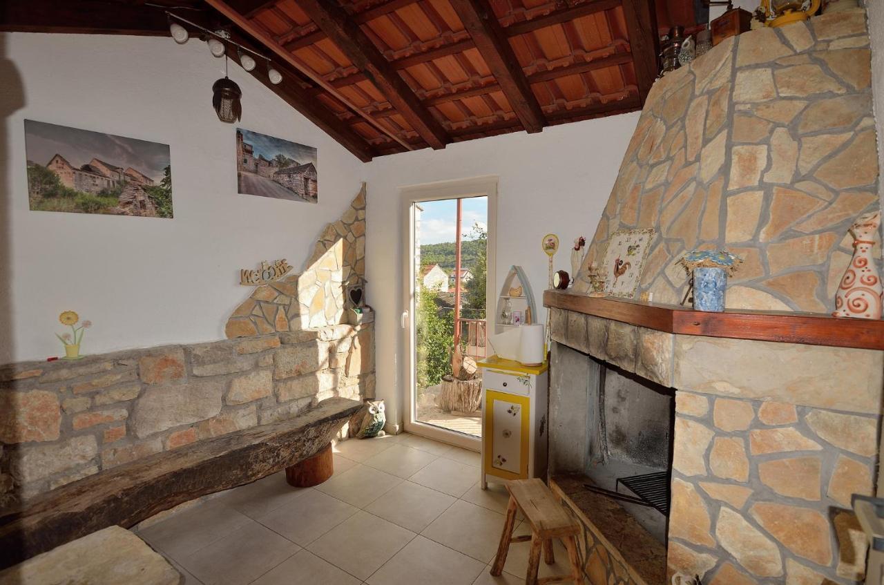 House Tihana Donje Selo na Šolti Kültér fotó