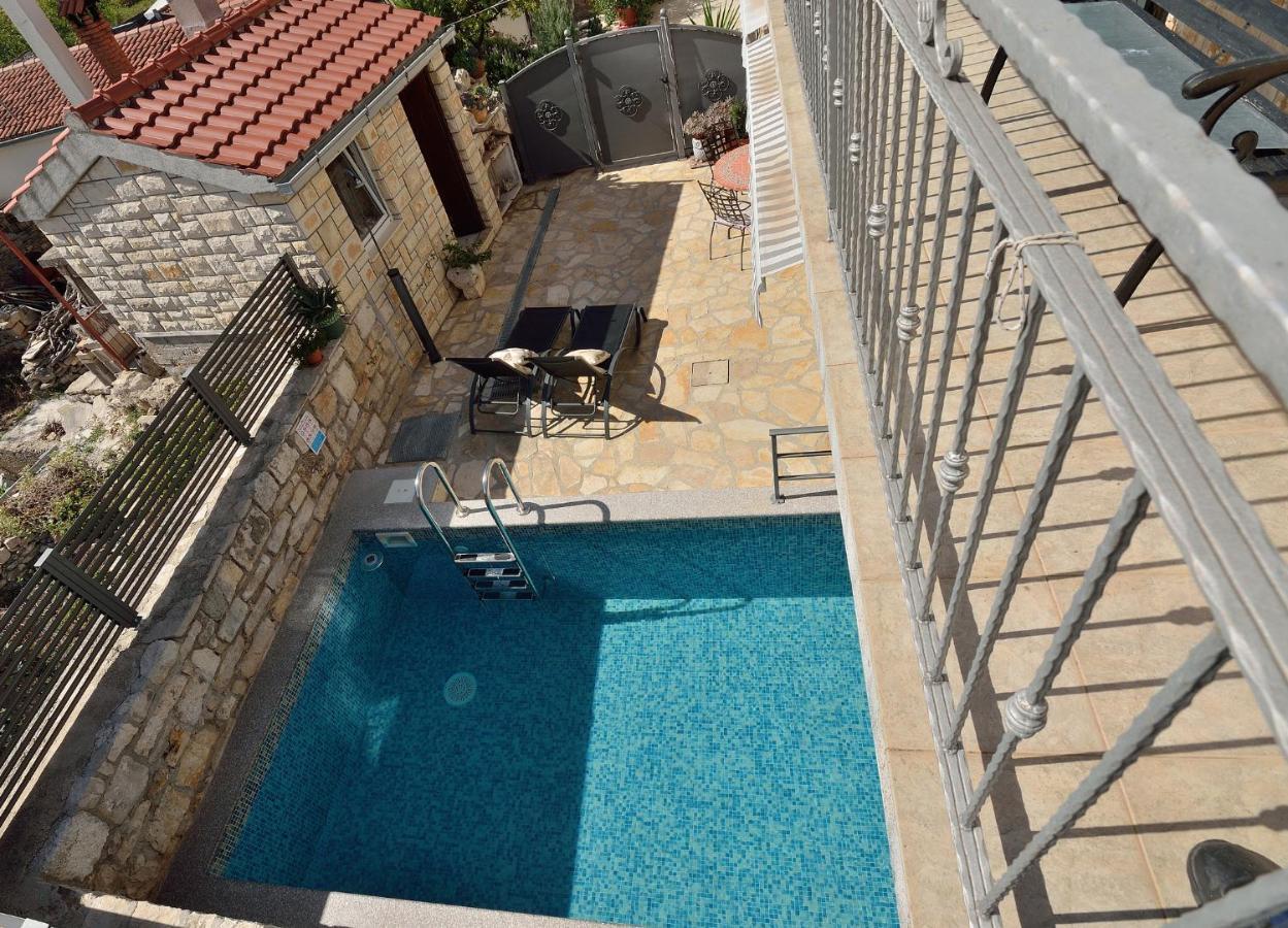 House Tihana Donje Selo na Šolti Kültér fotó