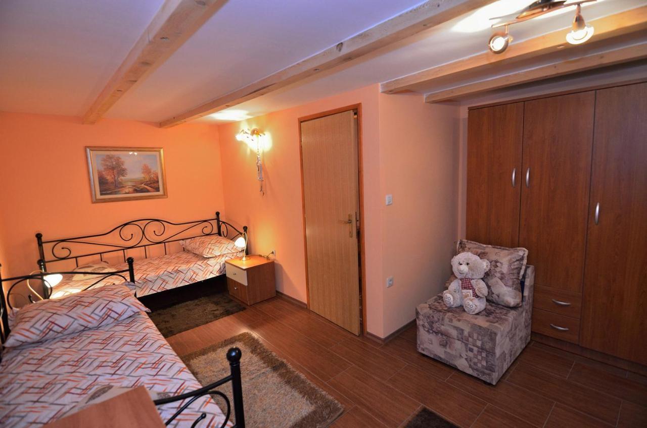 House Tihana Donje Selo na Šolti Kültér fotó