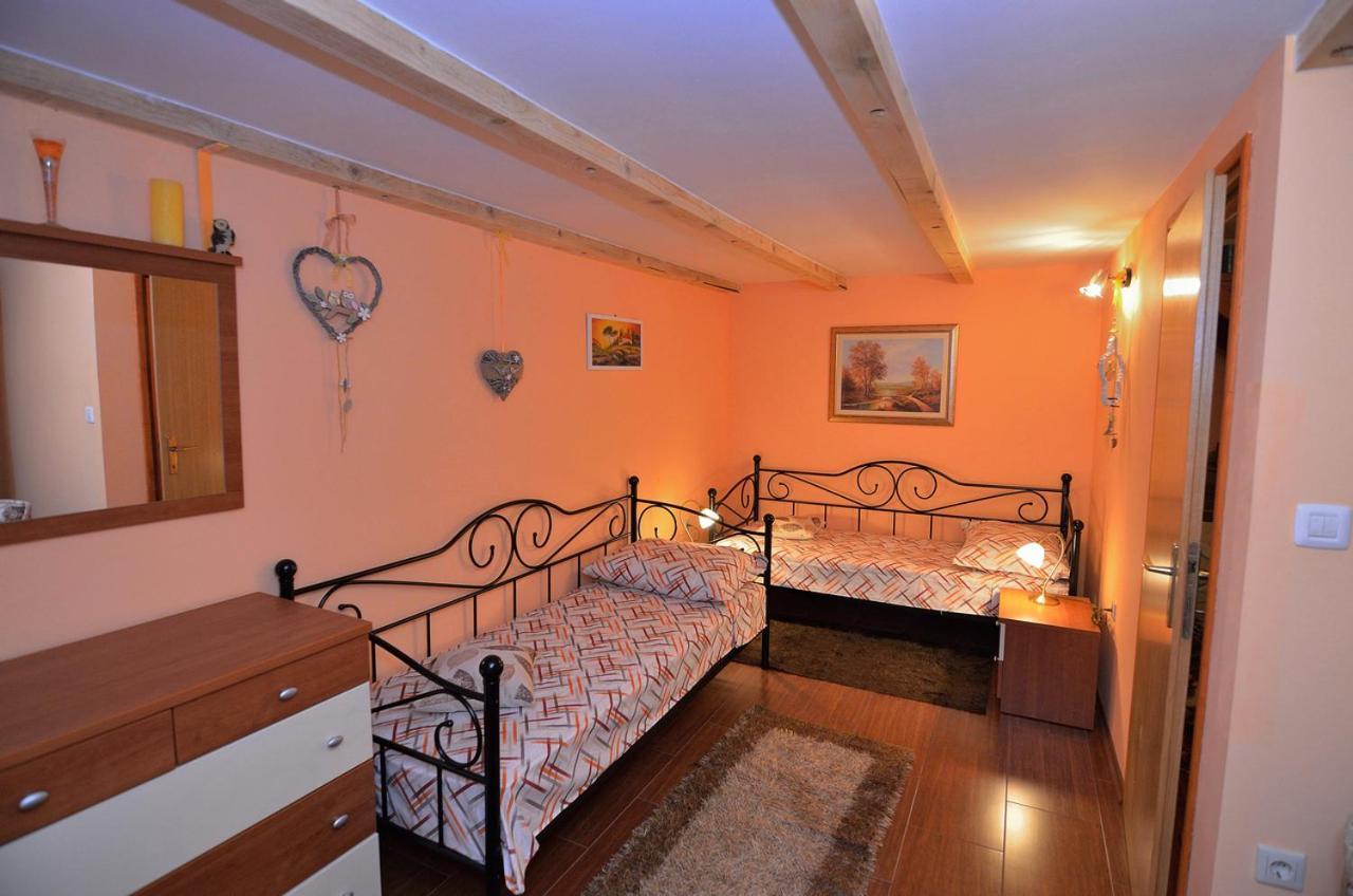 House Tihana Donje Selo na Šolti Kültér fotó